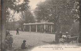 CARTE POSTALE ORIGINALE ANCIENNE : LEVALLOIS PERRET LE PARC DE LA PLANCHETTE ANIMEE HAUTS DE SEINE  (92) - Levallois Perret