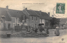 58-MYENNES- PLACE DE LA REPUBLIQUE - Autres & Non Classés