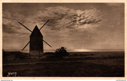 NÂ°34811 Z -cpa Le Vieux Moulin De Civrac - Windmills