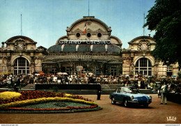 NÂ°35281 Z -Ã¨cpsm Vichy -une Porsche Devant Le Grand Casino- - Turismo