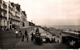 NÂ°36158 Z -cpsm Cabourg -la Plage- - Cabourg