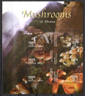 Bhutan 2002 / Mushrooms MNH Champignons Setas Pilzen / Cu21648  24-5 - Mushrooms