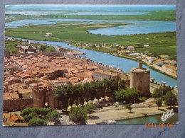 EN CAMARGUE - Aigues-Mortes