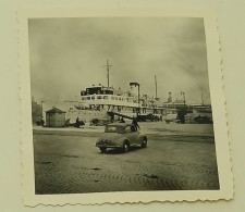 A Morris Minor Car Near The PARTIZANKA Ship - Automobile