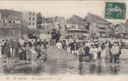 (CPA) LE PORTEL   EN ATTENDANT LE FLOT - Le Portel