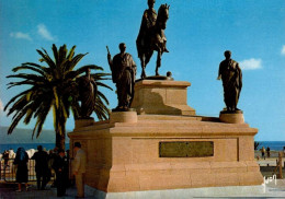 AJACCIO     ( CORSE DU SUD )    GROUPE EN BRONZE REPRESENTANT NAPOLEON ET SES QUATRE FRERES - Ajaccio