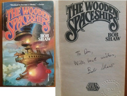 C1 Bob SHAW The WOODEN SPACESHIPS 1989 Envoi DEDICACE Signed SF Port Inclus France - Science Fiction