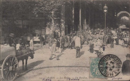 PARIS Les Halles Un Pavillon Précurseur - Autres Monuments, édifices