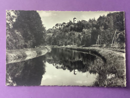 89   CPSM Petit Format   CHATEL-CENSOIR  Canal Du Nivernais Et Le Clocher        Très Bon état - Autres & Non Classés