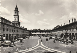 VIGEVANO DETTAGLI PIAZZA DUCALE ANIMATA VIAGGIATA ANNO 1962 - Pavia