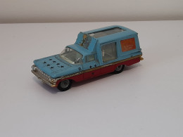 Ancienne Corgi Toys Chevrolet Impala Chipperfields Caniches Performants - Oud Speelgoed