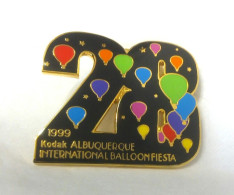 1999 Kodak Albuquerque 28th ANNIVERSARY International Balloon Fiesta AIBF Hot Air Ballon Pin Badge - Transports