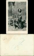 Foto  Junge Frau Mit Zwei Hunden - Maulkorb 1953 Privatfoto - Chiens