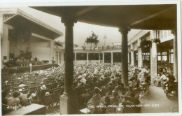 Clacton-on-Sea; The Band Pavilion - Not Circulated. (Valentine's) - Clacton On Sea