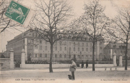 Rennes (35 - Ille Et Vilaine )  La Faculté Des Lettres - Rennes