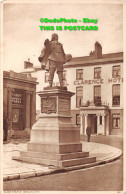 R348892 Bridgwater. Blake Statue. Postcard - World