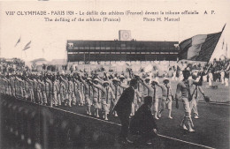 PARIS JO De 1924 LE DEFILE DES ATHLETES FRANCE DEVANT LA TRIBUNE JEUX OLYMPIQUES Olympic Games 1924 - Olympische Spiele