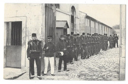 Cpa. 60 COMPIEGNE - 54e Régiment D'Infanterie - La Garde  1908   Ed. Decelle  N° 0153  (rare) - Compiegne