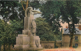 59 - Avesnes Sur Helpe - Le Monument Aux Morts - Colorisée - Oblitération Ronde De 1934 - CPA - Voir Scans Recto-Verso - Avesnes Sur Helpe