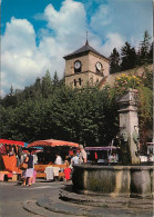 Marchés - Samoens - La Place Du Marché Et L'Eglise - CPM - Voir Scans Recto-Verso - Marchés