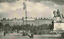 69 - Lyon - Place Bellecour - Statue équestre De Louis XIV - CPM - Voir Scans Recto-Verso - Autres & Non Classés