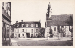 COUR-CHEVERNY - Vue Vers L'Hôtel Des Trois Marchands - Autres & Non Classés