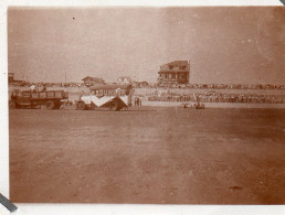 Photographie Photo Amateur Vintage Snapshot La Baule Course Automobile - Lieux