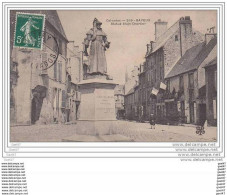 Cpa  Réf- J.P08  (  Dép 14 )      à    BAYEUX    """"  La  Statue  Alain Chartier """ - Bayeux