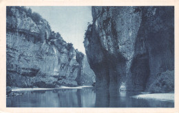 48-GORGES DU TARN-N°C-4375-E/0067 - Gorges Du Tarn