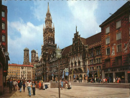 71456914 Muenchen Rathaus U.Frauenkirche Muenchen - Muenchen