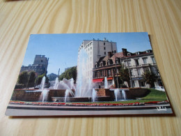 Saint-Etienne (42).Square Stalingrad - Fontaine Lumineuse Vers L'Avenue Denfert-Rochereau. - Saint Etienne