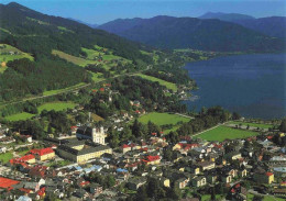 73981539 Mondsee_Salzkammergut_AT Fliegeraufnahme Mit Pfarrkirche Und Schloss - Autres & Non Classés