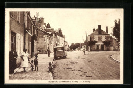 CPA Huisseau-sur-Mauves, Le Bourg  - Autres & Non Classés