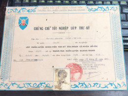 SOUTH Vietnam Sells Paper Certificate Of Merit During The Republic Of Vietnam Period-certificate Of Entry And Exit Certi - Autres & Non Classés