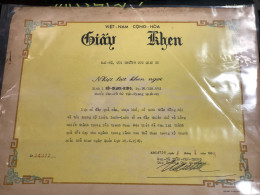 SOUTH Vietnam Sells Paper Certificate Of Merit During The Republic Of Vietnam Period-certificate Of Entry And Exit Certi - Other & Unclassified