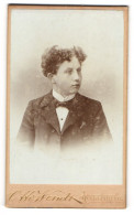 Fotografie Otto Wendt, Quedlinburg, Heiligegeiststr. 17, Bürgerlicher Junge Mit Wildem Haar  - Anonymous Persons