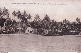 C4- MISSIONS  MARISTES D ' OCEANIE - SALOMON - UNE STATION DE MISSIONNAIRES AUX SALOMON  - ( 2 SCANS ) - Islas Salomon