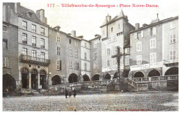 12 VILLEFRANCHE DE ROUERGUE - Place Notre Dame. - Villefranche De Rouergue