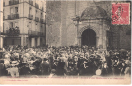 FR66 PERPIGNAN - Labouche - Fête Du Centenaire Des Platanes Le 5 Juin 1910 - Cérémonie à La Cathédrale - Animée - Belle - Perpignan