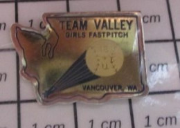 720 Pin's Pins / Beau Et Rare / SPORTS / BASE-BALL TEAM VALLEY GIRLS FASTPITCH VANCOUVER WA. - Honkbal