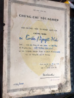 SOUTH Vietnam Sells Before 1974-name-tran Nguyet Ha(giay-chung Chi-1pcs)paper Certificate Of Merit During The Republic O - Documents Historiques
