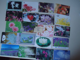 JAPAN   NNT TICKETS METRO BUS TRAINS CARDS    LOT OF  20 FLOWERS - Japon