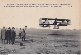 PORT AVIATION GRANDE QUINZAINE DE PARIS DU 7 AU 21 OCTOBRE 1909 - L'AEROPLANE SYSTEME VOISIN PILOTE PAR GAUDART EN VOL  - Meetings