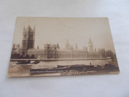 LONDON  LONDRES  ( ENGLAND ANGLETERRE )  HOUSES OF PARLIAMENT  LONDON  BATEAUX ANIMEES  1904 - Houses Of Parliament