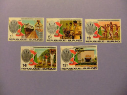 58 BURUNDI 1977 / 15 ANIVERSARIO De La INDEPENDENCIA / YVERT 784 / 788 MNH - Nuevos