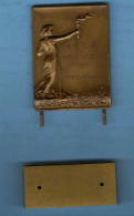 Médaille De Table “F.B.S.M. MERITE SPORTIF 1957 HENDRICHS LUCIIEN” - Sonstige & Ohne Zuordnung