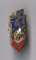 PIN'S THEME POLICE  ECOLE NATIONALE  SUPERIEURE DE LA POLICE    40 EME ENSP - Polizia