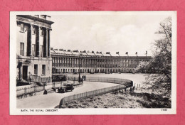 Bath, The Royal Crescent-  Small Size, Back Divided, Ed. Photochrom Co. Ltd, N° V4885.  Cancelled And Mailed - Bath