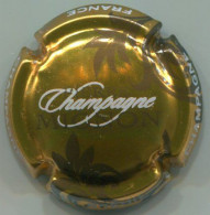 CAPSULE-CHAMPAGNE MIGNON Pierre N°61p Or, Feuilles Marron - Mignon, Pierre