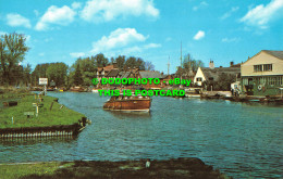 R485782 Norfolk Broads. Horning Staithe. Postcard - Monde